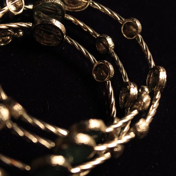 [UNKNOWN] Coil Bracelet with Green "Gems" - Picture 12 of 15